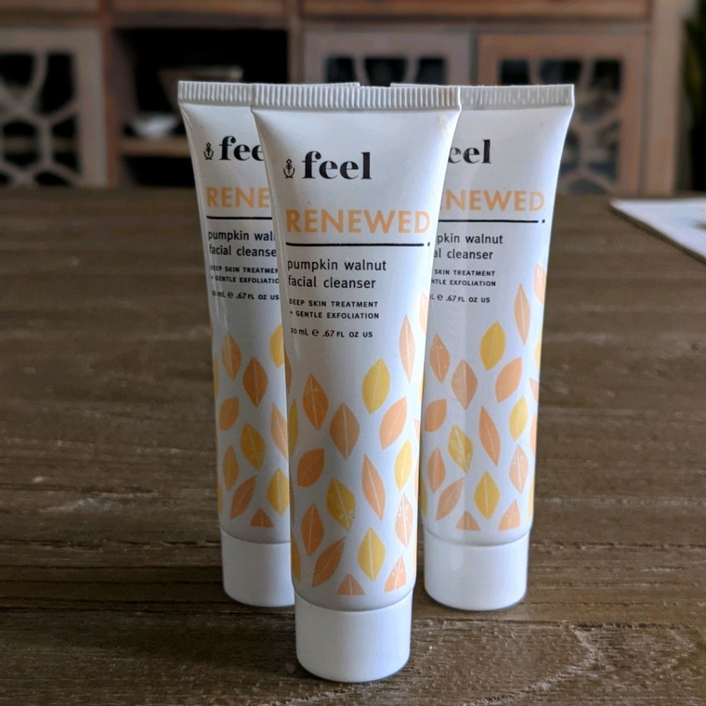 Feel Renewed Pumpkin Walnut Facial Cleanser Travel